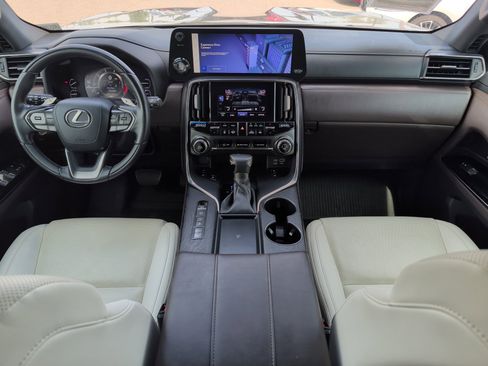 Used 2023 Lexus LX 600 4WD w/ Accessory Package (Z1) image 27