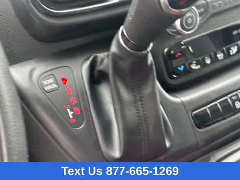 Used 2025 RAM ProMaster 2500 w/ Convenience Group FWD image 15