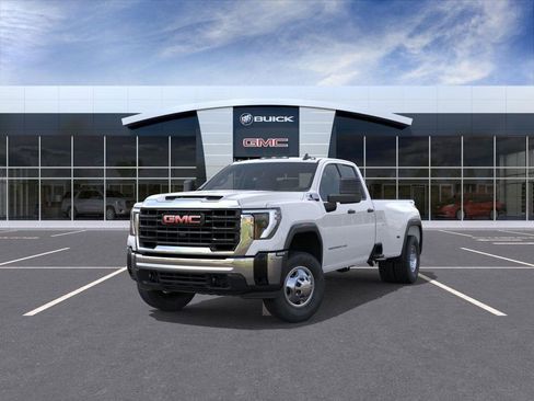 New 2026 GMC Sierra 3500 Pro image 8