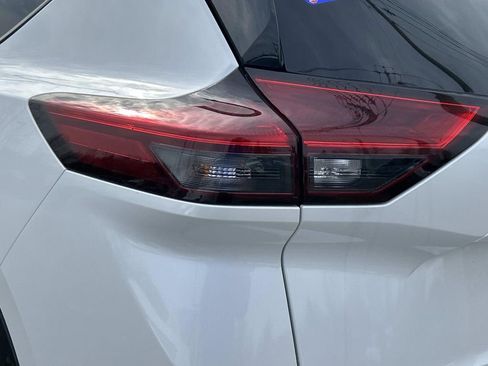 New 2026 Nissan Rogue Platinum AWD/4WD image 12