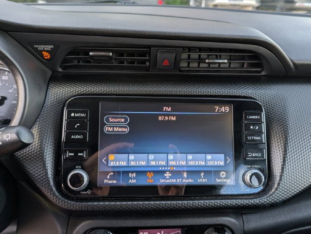 Used 2021 Nissan Kicks SV FWD image 12