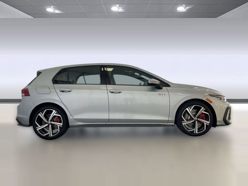 New 2026 Volkswagen GTI SE image 8