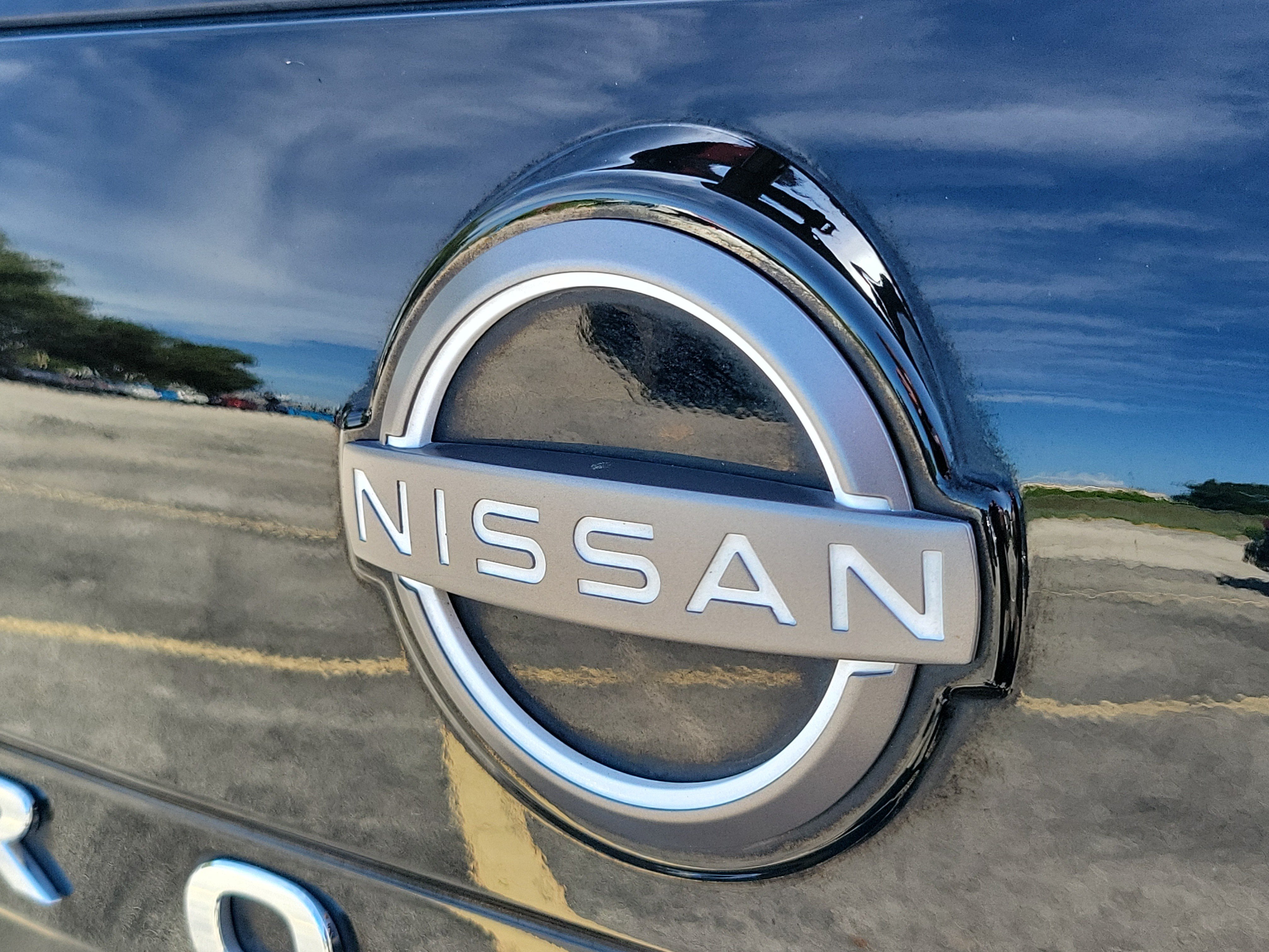 Used 2023 Nissan Rogue SL AWD/4WD image 6