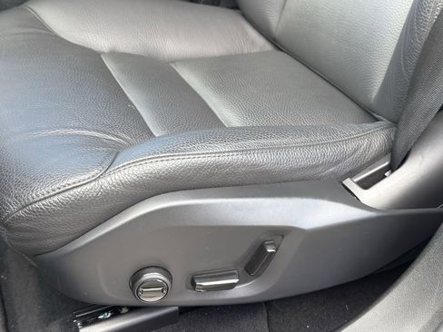 Certified 2025 Volvo XC60 B5 Plus image 14