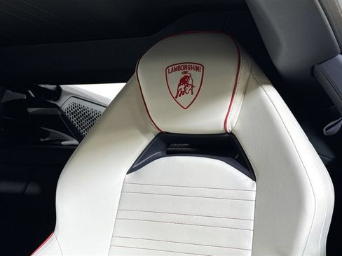Used 2026 Lamborghini Revuelto AWD/4WD image 20