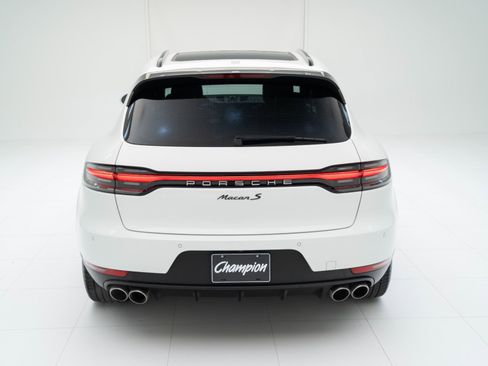 Certified 2021 Porsche Macan S image 10