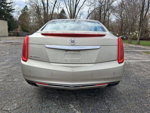 Used 2013 Cadillac XTS Luxury AWD/4WD image 6