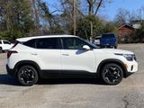 New 2025 Kia Seltos EX image 2