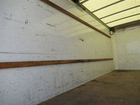 Used 2021 GMC Savana 3500 Extended w/ Power Convenience Package image 12