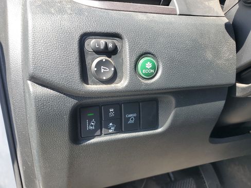 Used 2023 Honda Ridgeline Sport image 25