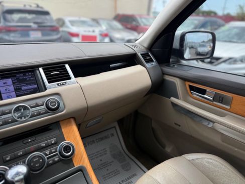 Used 2013 Land Rover Range Rover Sport HSE LUX w/ Luxury Interior Pkg AWD/4WD image 29