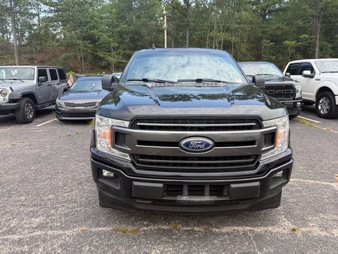 Used 2018 Ford F150 XLT w/ Equipment Group 302A Luxury RWD image 2