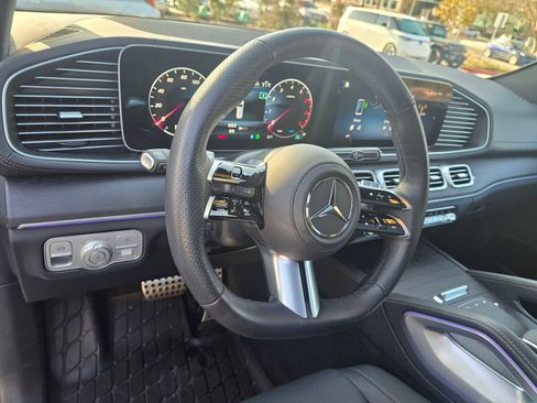Certified 2025 Mercedes-Benz GLS 450 4MATIC image 28