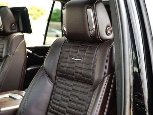 Used 2023 Cadillac Escalade V AWD/4WD image 36