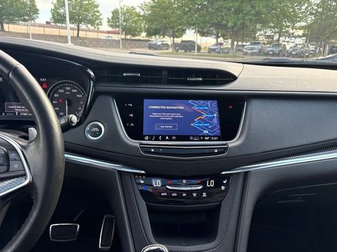Certified 2023 Cadillac XT5 Sportv w/ Technology Package AWD/4WD image 14