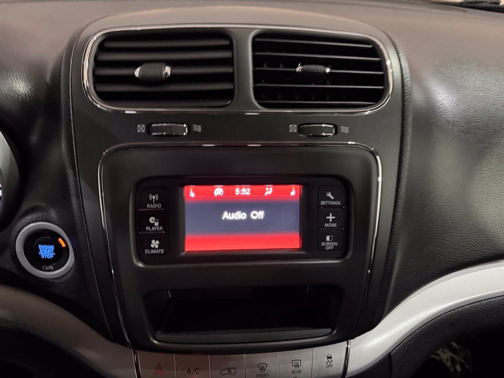 Used 2019 Dodge Journey SE w/ Connectivity Group FWD image 18