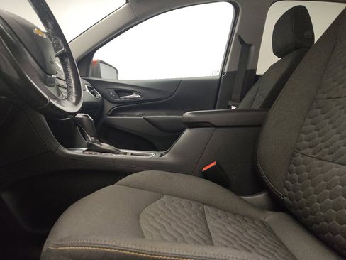 Used 2018 Chevrolet Equinox LT FWD image 17