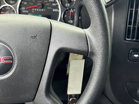 Used 2024 GMC Savana 2500 w/ Driver Convenience Package image 7