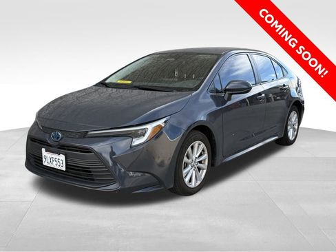Certified 2024 Toyota Corolla LE image 1