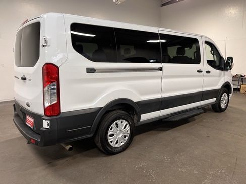 Used 2022 Ford Transit 350 XLT image 3