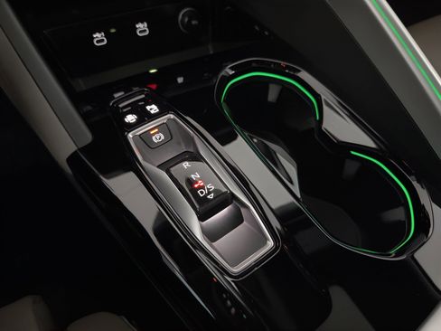 New 2025 Audi Q5 Premium Plus image 25