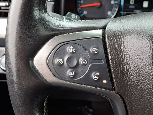 Used 2020 Chevrolet Suburban Premier image 19