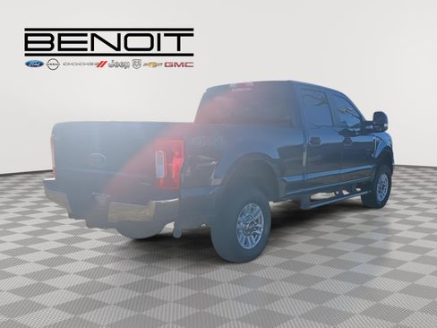 Used 2017 Ford F250 XL w/ STX Appearance Package image 5