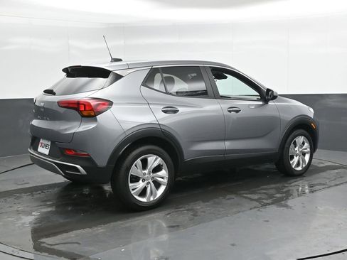 Used 2025 Buick Encore GX Preferred AWD/4WD image 2