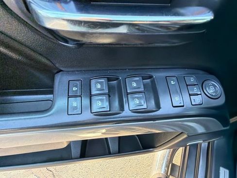 Used 2015 Chevrolet Silverado 1500 LTZ Z71 w/ LTZ Plus Package AWD/4WD image 21