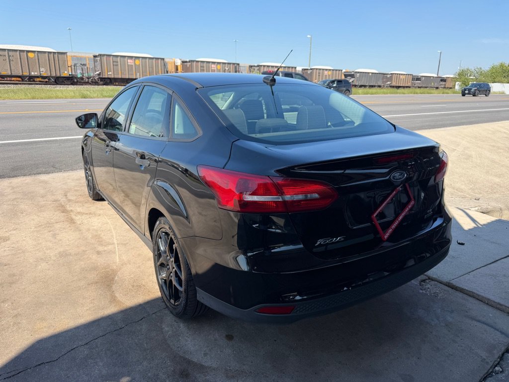 Used 2018 Ford Focus S FWD image 34