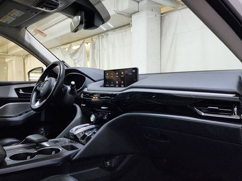 Used 2023 Acura MDX SH-AWD w/ Technology Package image 21