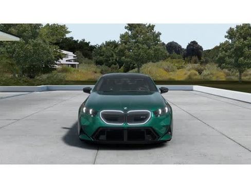 New 2026 BMW M5 image 3