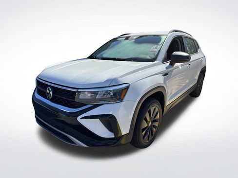 Used 2024 Volkswagen Taos S FWD image 8