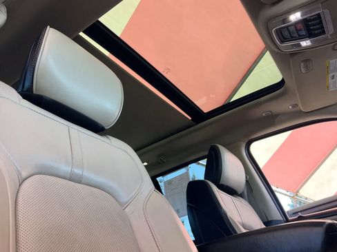 Used 2019 RAM 1500 Limited AWD/4WD image 18
