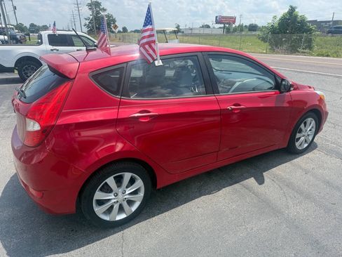 Used 2014 Hyundai Accent SE FWD image 5