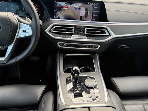 Used 2022 BMW X7 xDrive40i w/ Premium Package AWD/4WD image 17