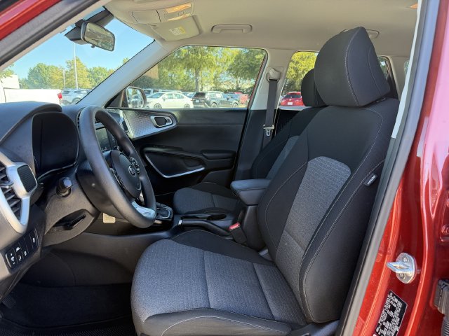 Used 2020 Kia Soul S FWD image 22