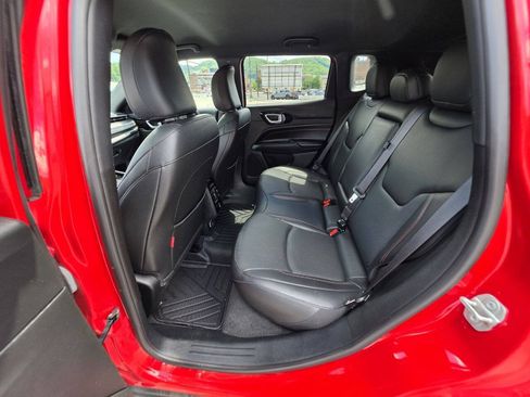 Used 2023 Jeep Compass Trailhawk w/ Trailhawk Elite Group AWD/4WD image 15