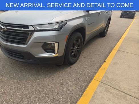 Used 2023 Chevrolet Traverse LS w/ Midnight/Sport Edition FWD image 2