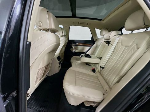 Used 2024 Audi Q5 e Premium Plus AWD/4WD image 17