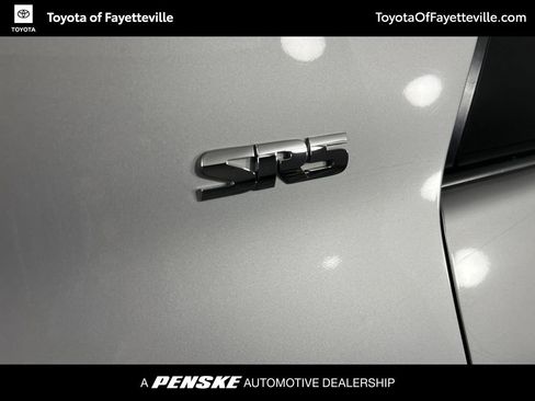 Used 2021 Toyota 4Runner SR5 AWD/4WD image 4