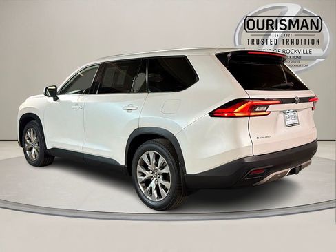 Used 2024 Toyota Grand Highlander AWD Hybrid image 6