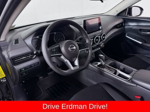 Used 2025 Nissan Sentra SR w/ Midnight Edition FWD image 7