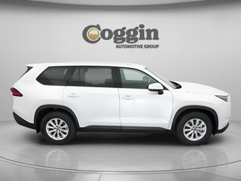 New 2026 Toyota Grand Highlander FWD image 21