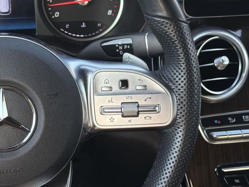 Used 2022 Mercedes-Benz GLC 300 image 12