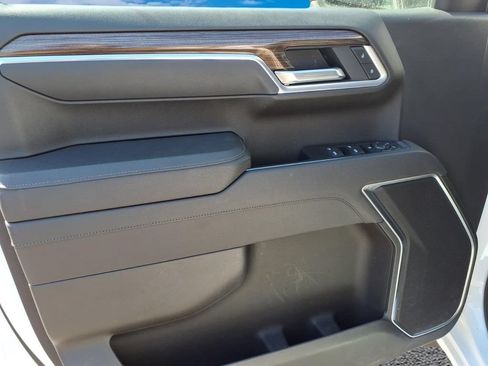 Used 2025 Chevrolet Silverado 1500 LT w/ Work Truck Package AWD/4WD image 17