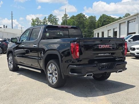 Used 2024 GMC Sierra 1500 Denali w/ Denali Reserve Package AWD/4WD image 3