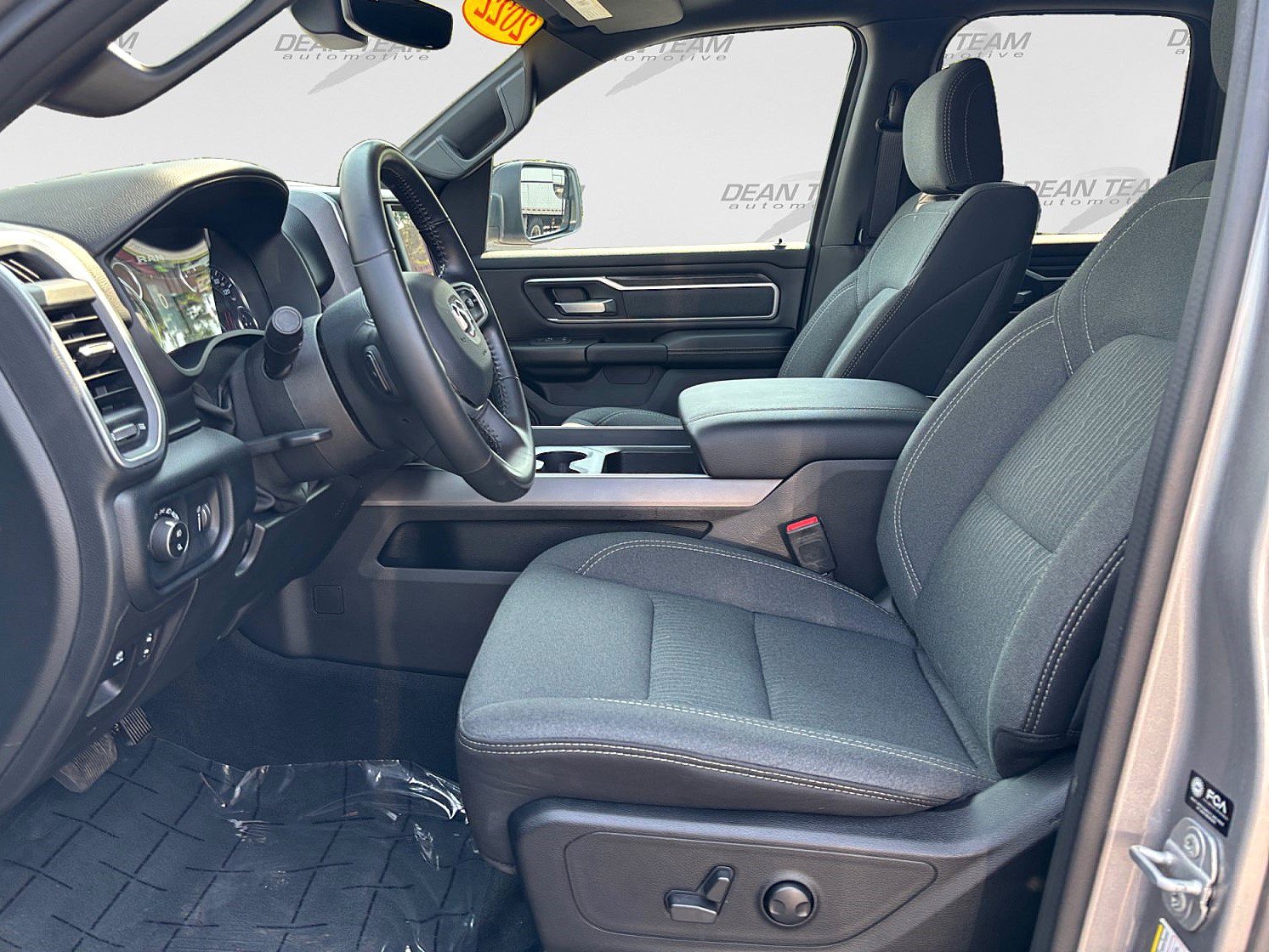 Used 2022 RAM 1500 Big Horn AWD/4WD image 9