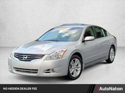 Used 2011 Nissan Altima 3.5 SR w/ 3.5SR Premium Pkg