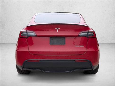Used 2022 Tesla Model Y Performance image 6